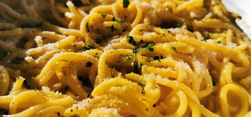 Spaghettoni alla Carbonara Marinara 
